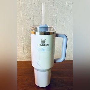 Stanley 40 oz Stainless Steel H2.0 Flowstate Quencher (Watercolor Dusk)